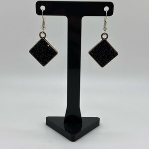 ✨5/$25✨ Elegant Black Dangle Earrings